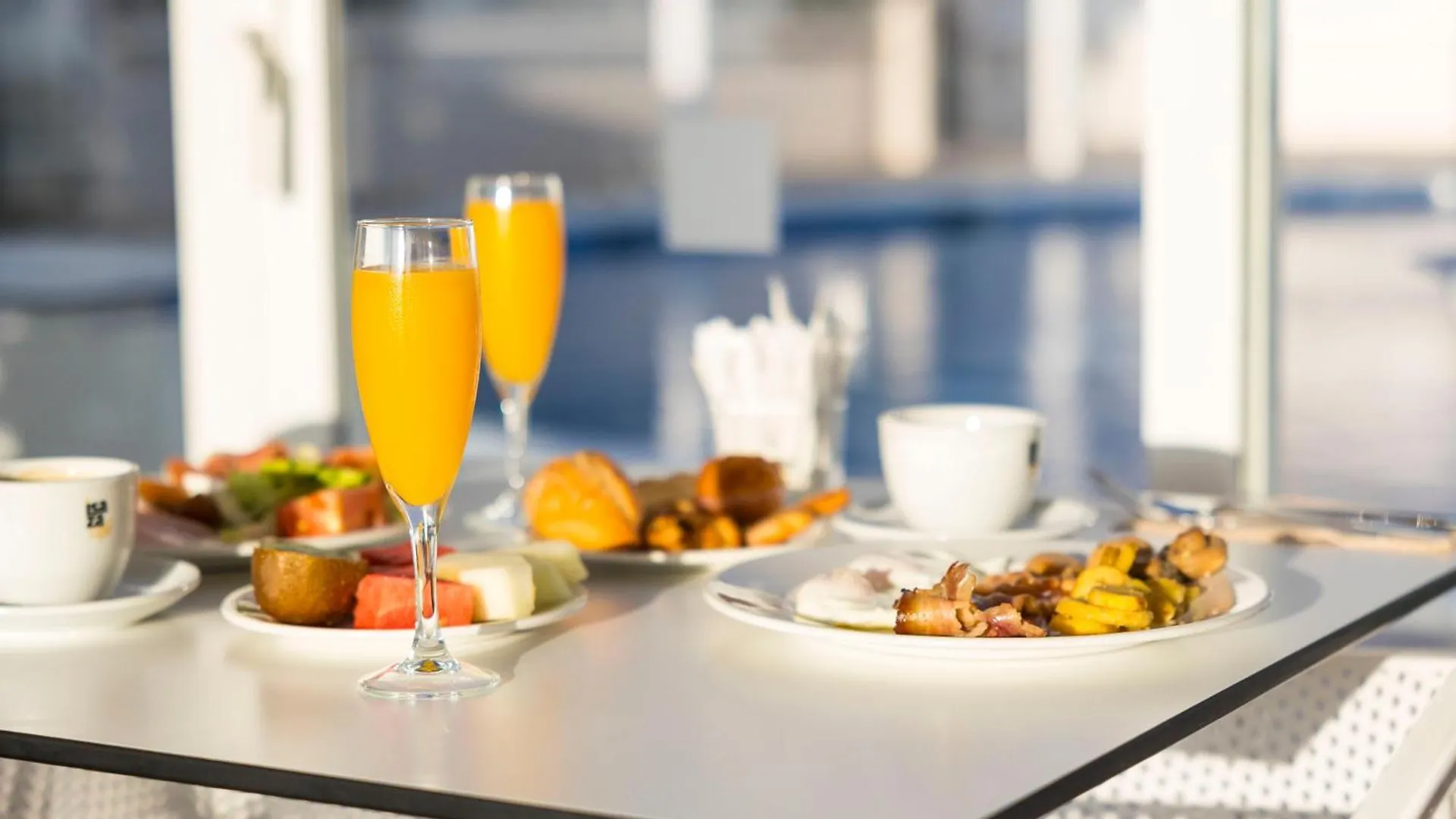 Hotel Boutique Tao Caleta Mar Corralejo 3*,