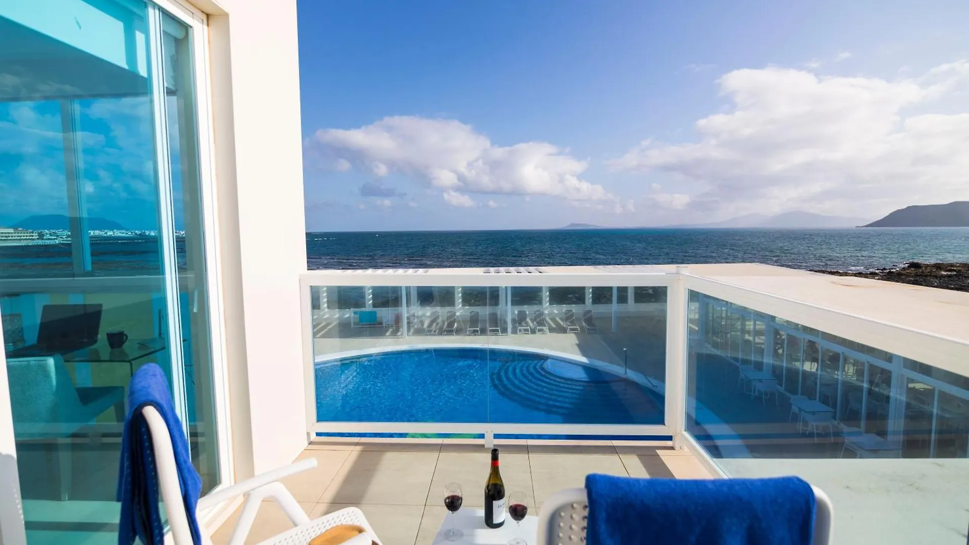 Hotel Boutique Tao Caleta Mar Corralejo 3*,